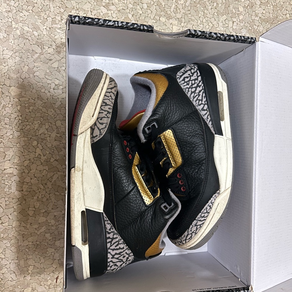 Jordan 3 Retro - Picture 4 of 6